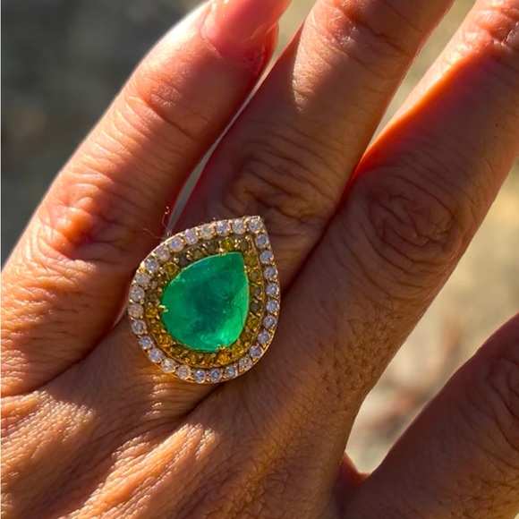 6 cts colombian emerald and diamonds ring in 18k gold - Picture 4 of 6